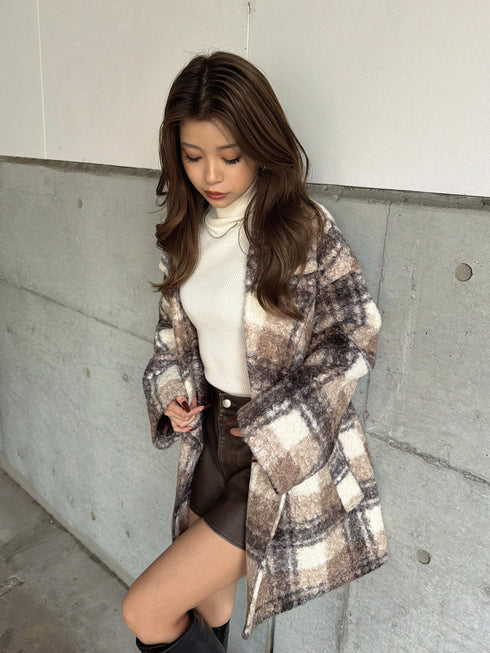 チェック柄ミドル丈コート